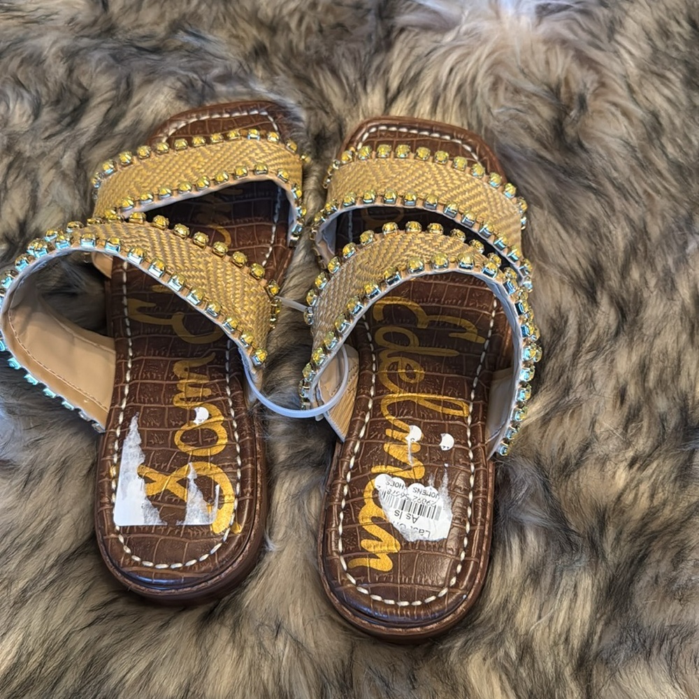 Sam Edelman open toes golden stones slippers size 5.5 medium